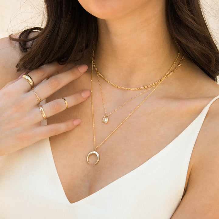 Dainty Horn Necklace